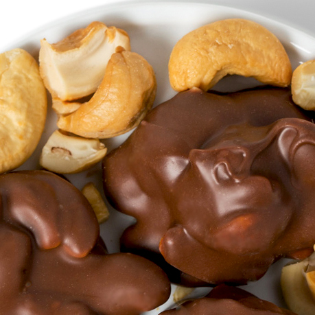 Cashew Clusters - 1 Pound Gift Box